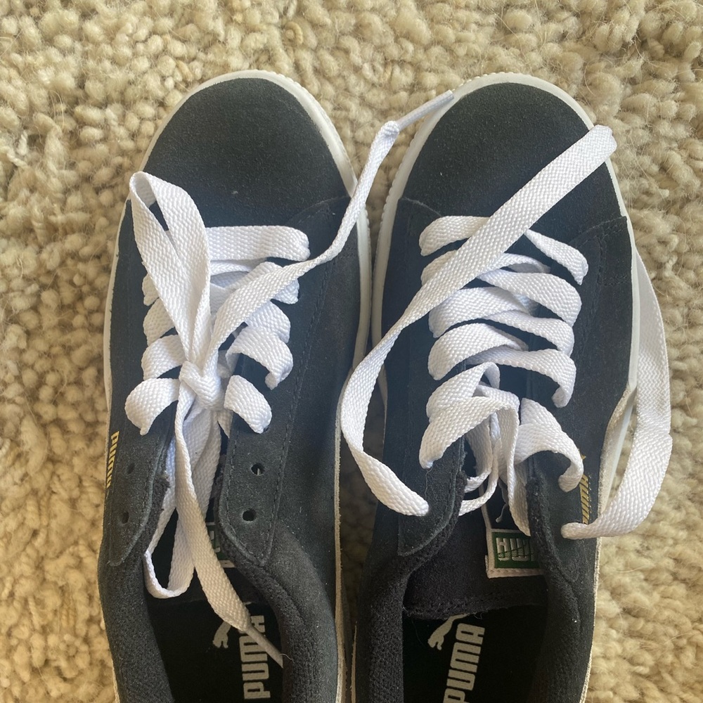 Kids Puma Tennis Shoes